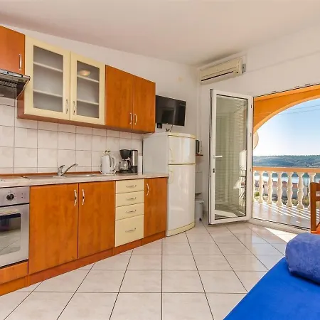 With Parking Space Rtina - Miocici, Zadar - 13072 Appartement Ražanac