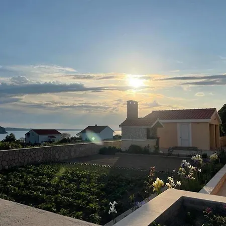 With Parking Space Rtina - Miocici, Zadar - 13072 Ražanac