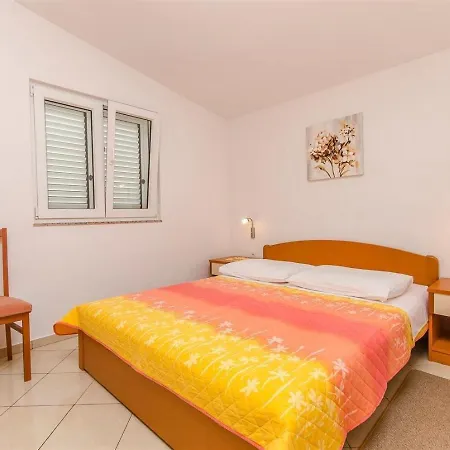 With Parking Space Rtina - Miocici, Zadar - 13072 Διαμέρισμα Ražanac