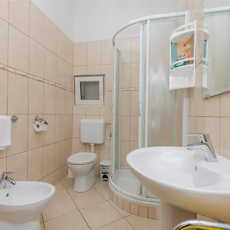 With Parking Space Rtina - Miocici, Zadar - 13072 * Ražanac