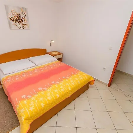 Апартаменты With Parking Space Rtina - Miocici, Zadar - 13072 *