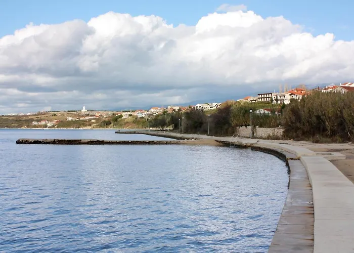 Apartman With Parking Space Rtina - Miocici, Zadar - 13072 Ražanac