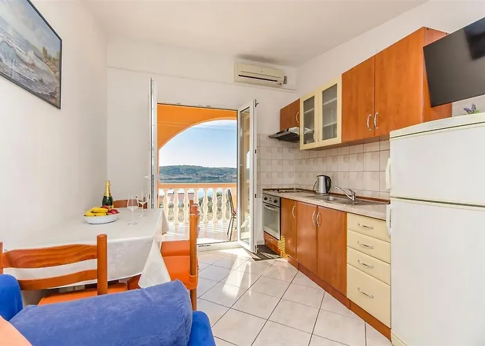 Apartman With Parking Space Rtina - Miocici, Zadar - 13072