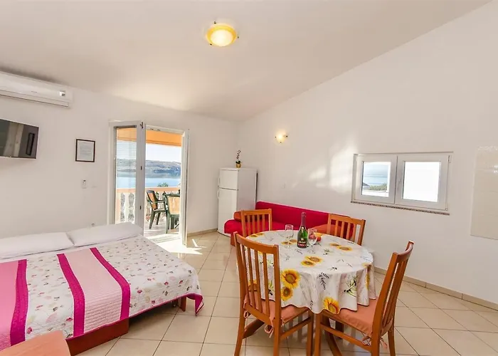 Apartman With Parking Space Rtina - Miocici, Zadar - 13072