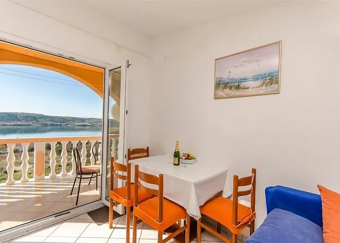 With Parking Space Rtina - Miocici, Zadar - 13072 Ražanac